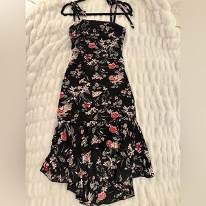 NWOT- Two Sisters the Label: Strappy floral dress with Ruffle Hem: size 2